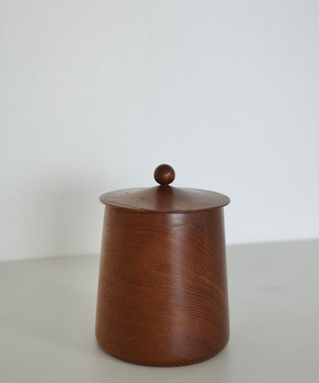 Canister