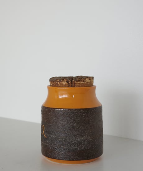 Canister