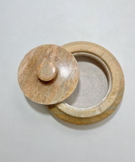 Stone pot / Ashtray