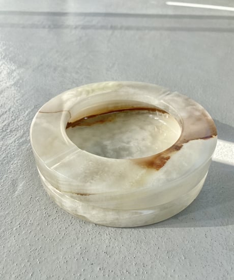 Onyx Ashtray -L-