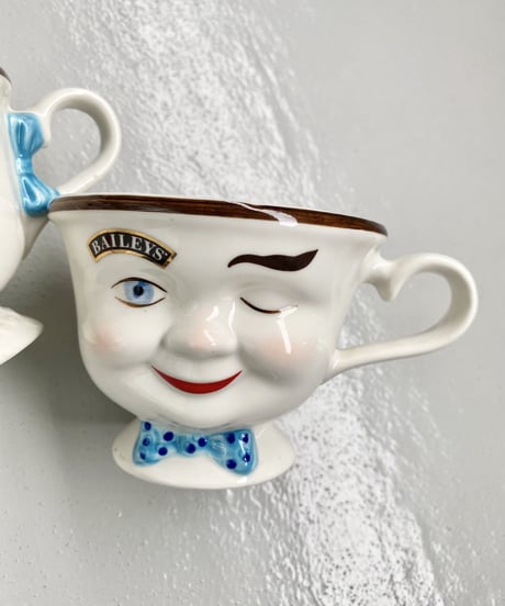 "yum" Cup