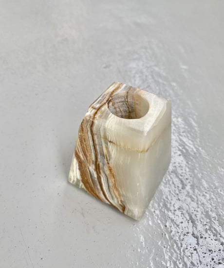 Candle holder