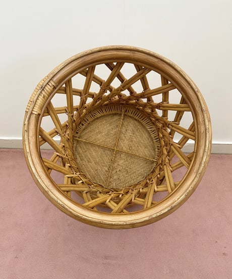 Stool (Table)