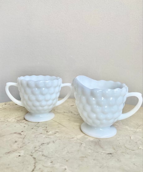 Footed Creamer