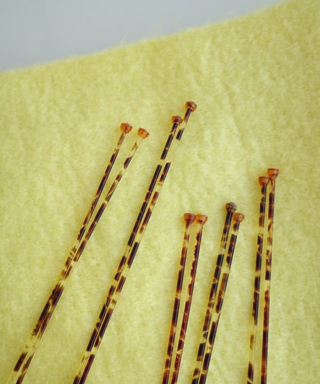 Knitting Needles -L-