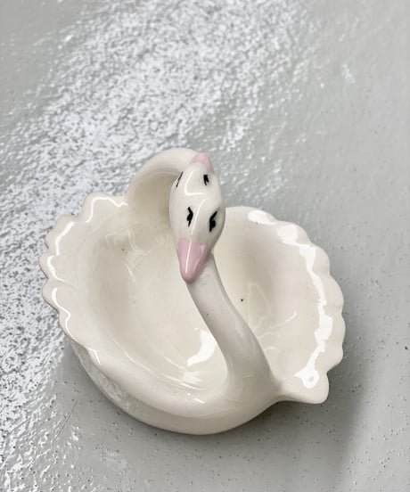 Potpourri Pot  -B-