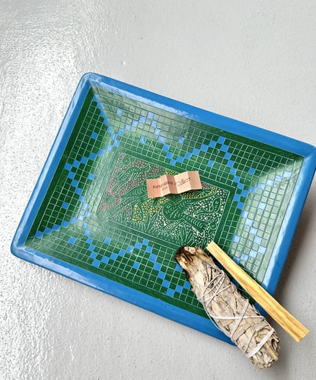 Tray
