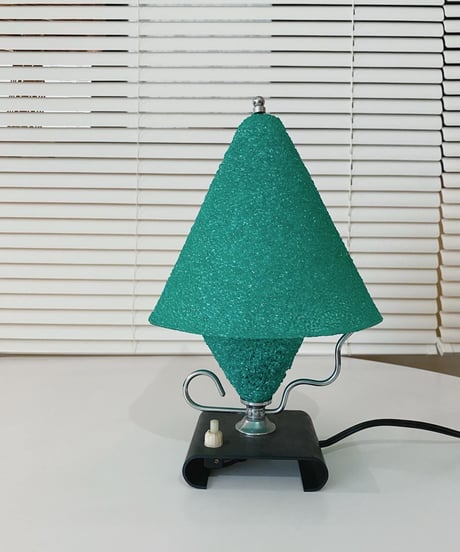 Pointy hat