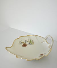 Tray