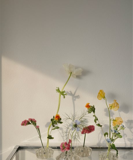 Pinholder (B)
