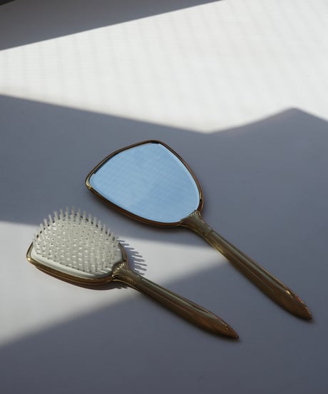 Vanity Mirror/Brush