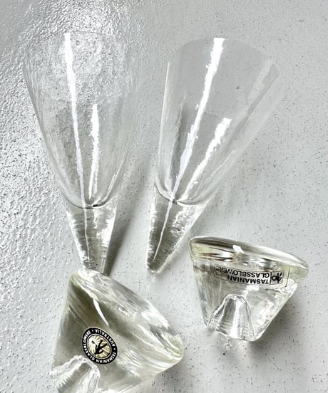 Docking Glass
