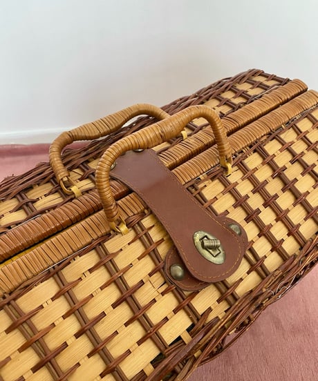 Picnic Basket ②