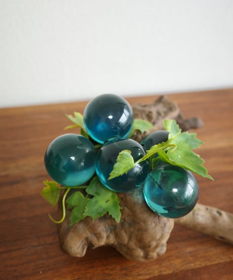 Lucite Grapes