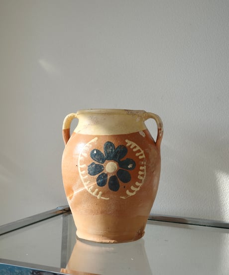 Pot / Vase