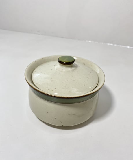 Sugar bowl