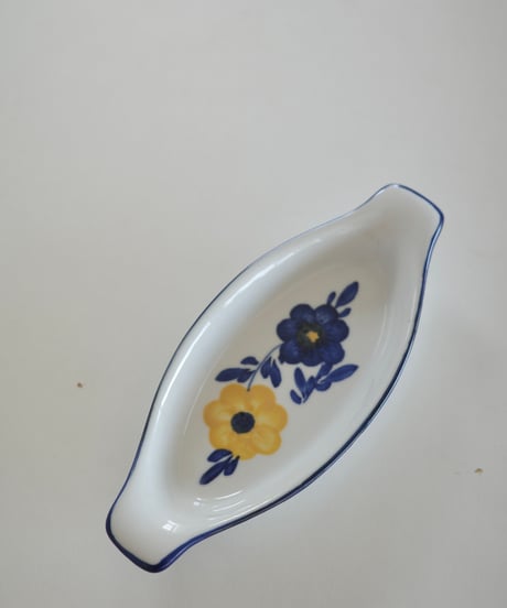 Tray