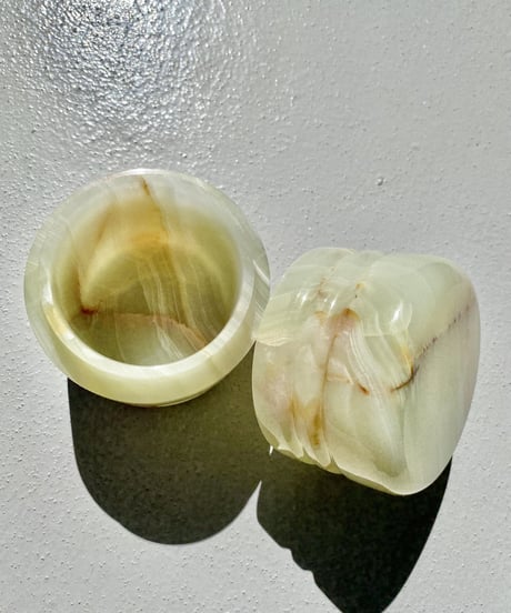 Onyx Pot