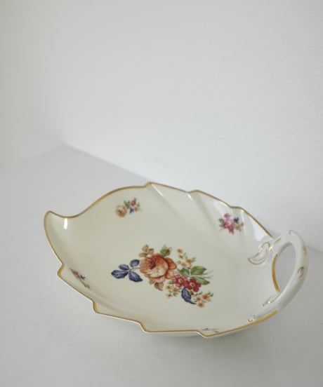 Tray