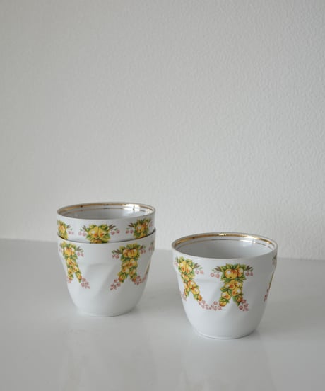 Cup