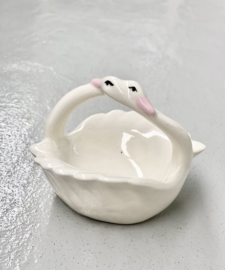 Potpourri Pot  -B-