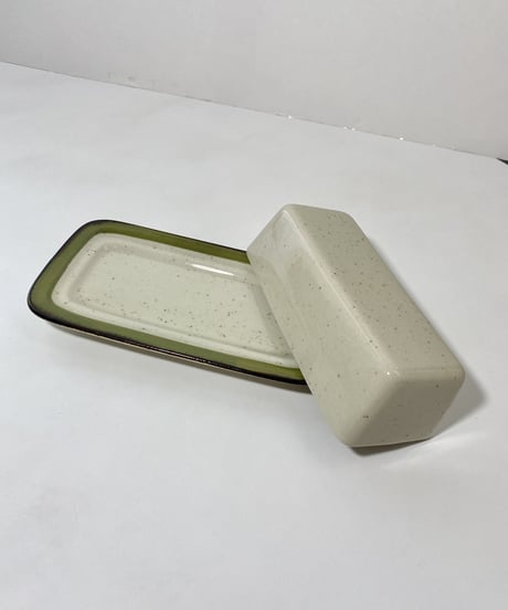 Butter dish