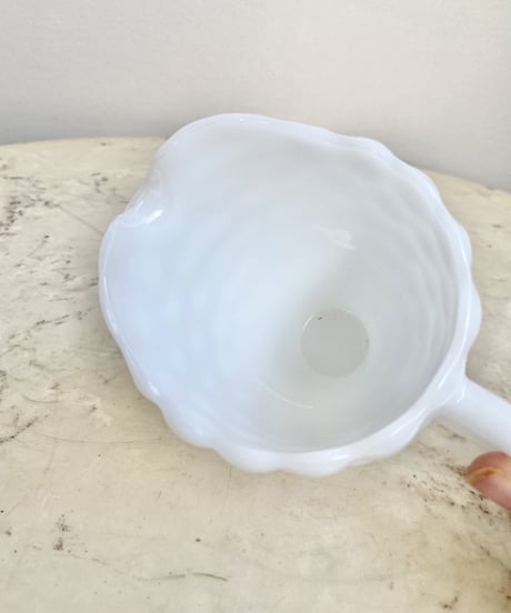 Footed Creamer