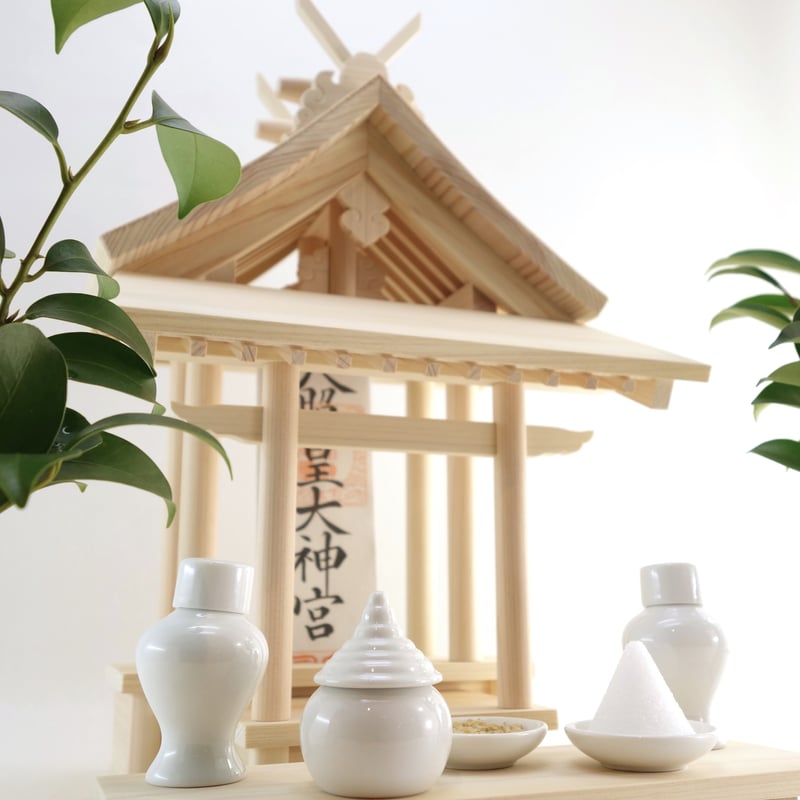 神棚《春日社》神具7点セット 御札立て 春日大社 春日造 | 神棚の杜
