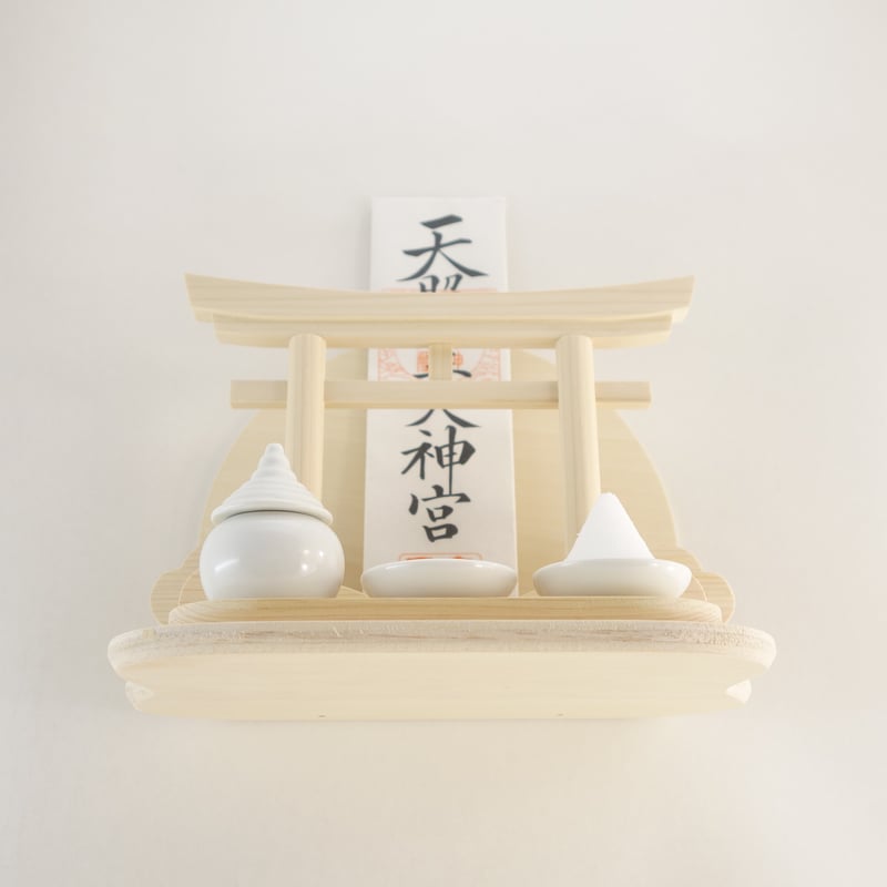神棚《あまくも》神具3点セット 壁掛け可 | 神棚の杜