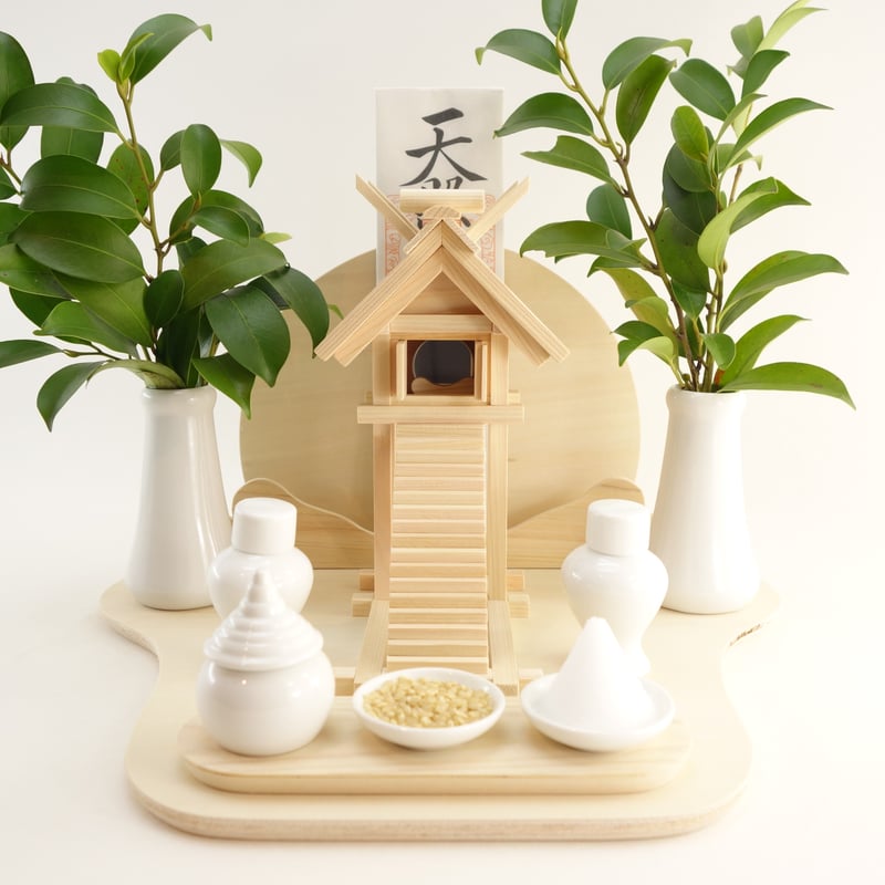 小さな神様　作家モノ　縁起物　雲　珠　タイ　インド　２個セット 神棚《いづも》神具セット | 神棚の杜