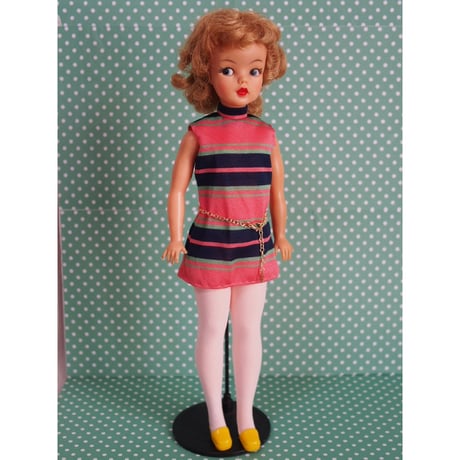 ドールアウトフィット | STORES