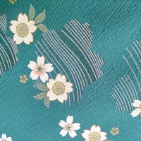 【正絹　洗い済】青緑色の桜柄のちりめん生地　約39×50～150ｃｍ　はぎれ　和布　古布