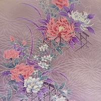 【正絹　洗い済】淡紅藤色に紅白の大菊や牡丹など花柄の生地　約36ｃｍ×50～200ｃｍ　はぎれ　和布　古布