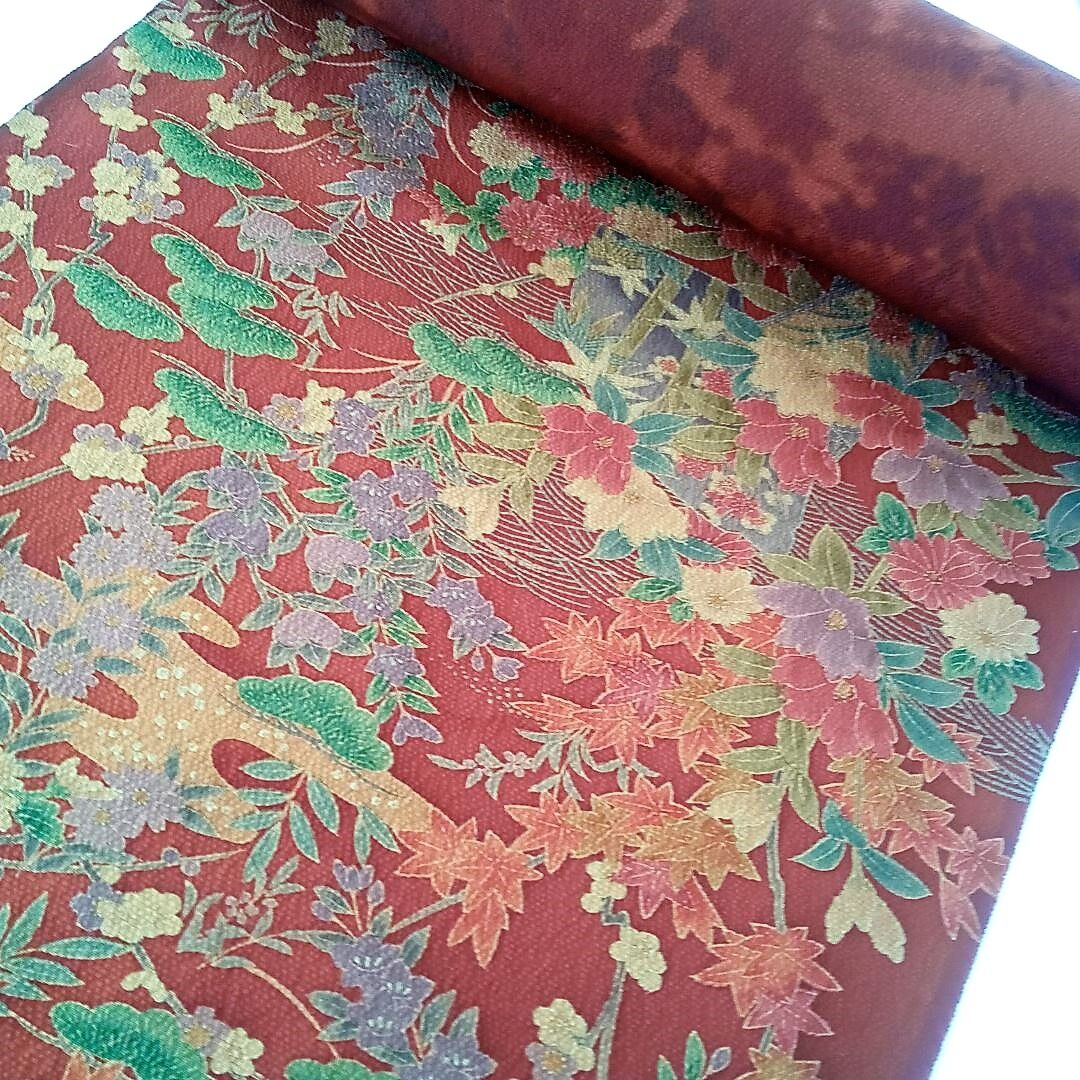 反物セール！【正絹反物】古典泥染 赤茶色に草花文様ちりめん生地 幅