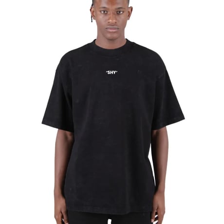 "SHY" T-Shirt（Tシャツ）