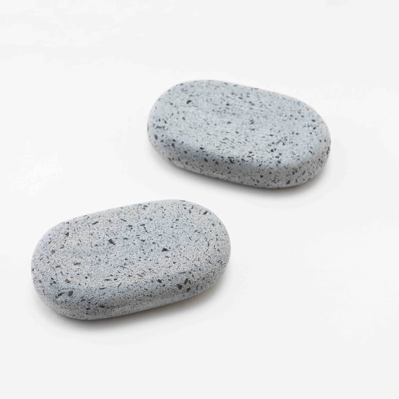 天然竹炭軽石「かぐや姫」(2個組) / NATURAL PUMICE STONE HEEL P
