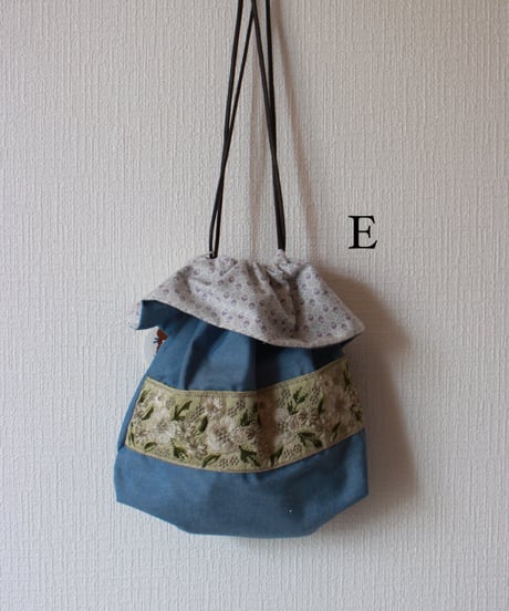 sounote コラボ　インド刺繍リボン巾着