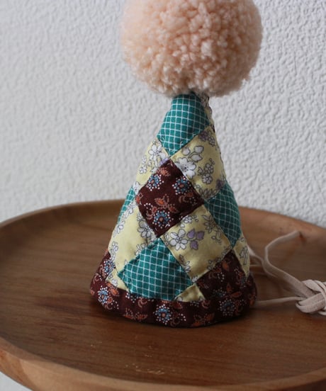 3.patchworkparty hat