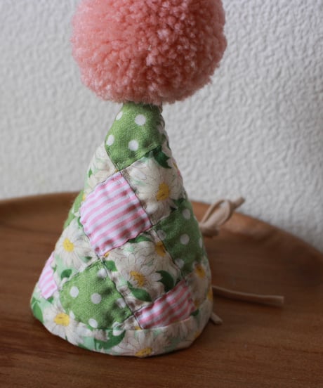 7.patchworkparty hat