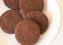 チョコレートクッキーサンド