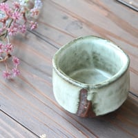新品未使用木箱入り萩陶苑椿秀窯お茶碗12cm伝統工芸萩焼白萩骨董品茶道具 オンラインストア限定品 | 片口鉢 白掛分（化粧箱）｜萩焼 萩陶苑 椿秀