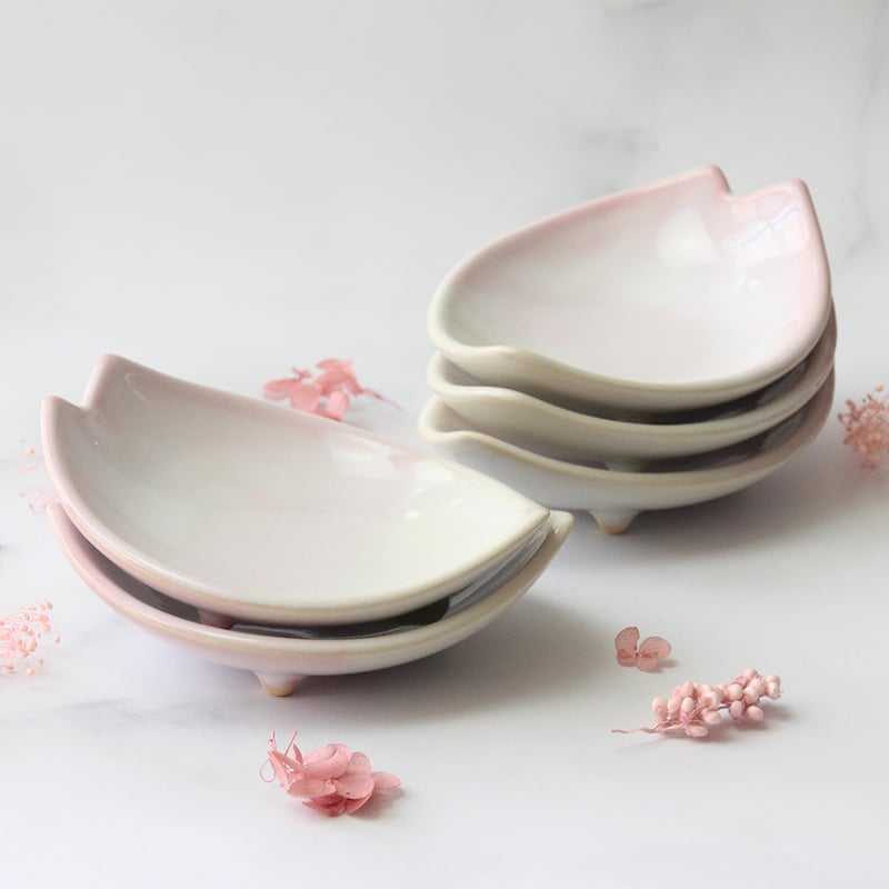 桜花銘々皿揃(化粧箱)|萩焼窯元 萩陶苑 椿秀窯 ギフト | HAGIYAKI 桜花銘々皿揃(化粧箱)|萩焼窯元 萩陶苑 椿秀窯 ギフト | HAGIYAKI