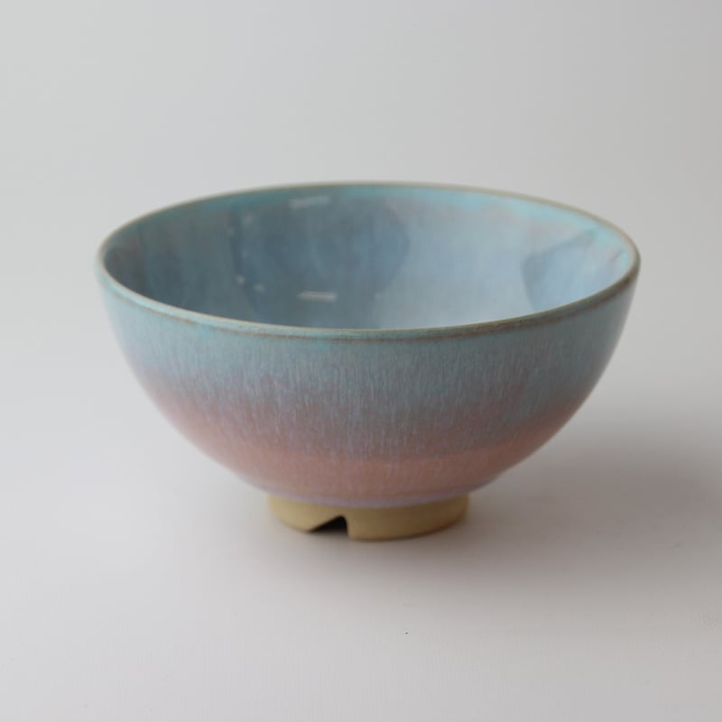 古萩、粉引茶碗(元箱、藍染め包み古布付き) 古萩、粉引茶碗(元箱、藍染め包み古布付き)