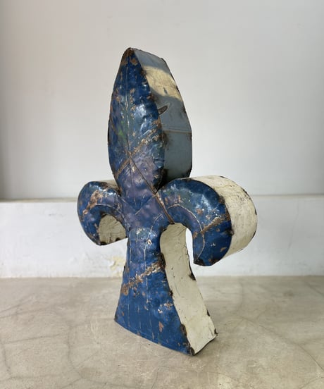 RECYCLE METAL  FLEUR-DE-LIS
