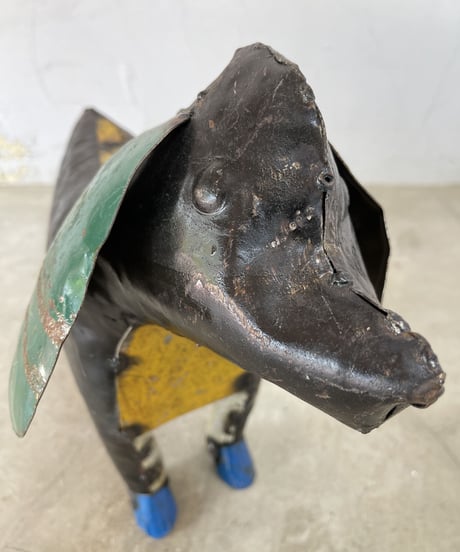 RECYCLE METAL    DOG