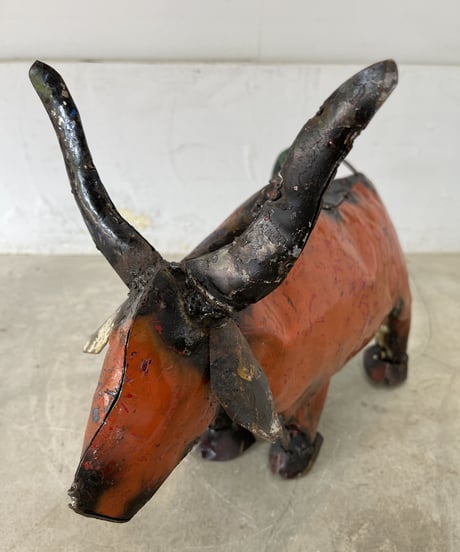 RECYCLE METAL  BULL -2