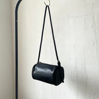 minimal shoulder bag / black