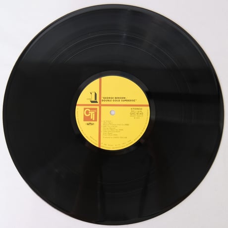 日本盤　ジョージ・ベンソン/Superdisc　GXC-9145/6　２枚組　【中古】