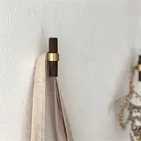 木と金のミニマルウォールフック