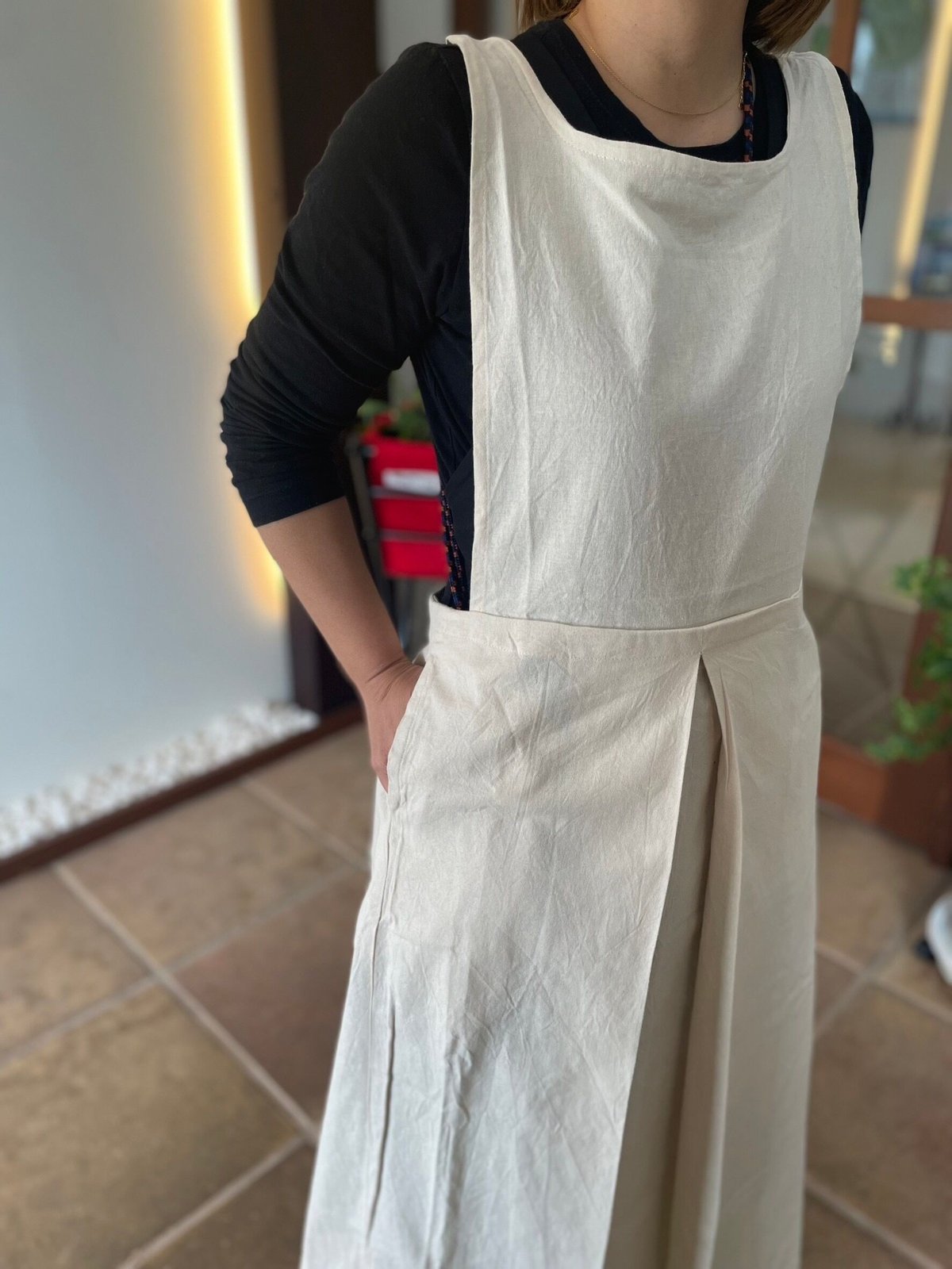 綿麻タックエプロン アイボリー | SALT(ソルト)公式インテリア